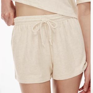 Aritzia Wilfred Free shorts